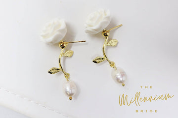 White Flower Baroque Pearl Earrings, Bridal Jewelry, Bridal Drop Earrings, Bridal Earrings, Statement Earrings, Bridesmaid Earring.